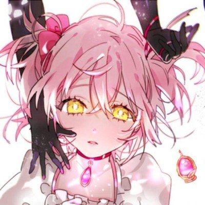 俄摄影师拍摩托车特技表演被撞身亡